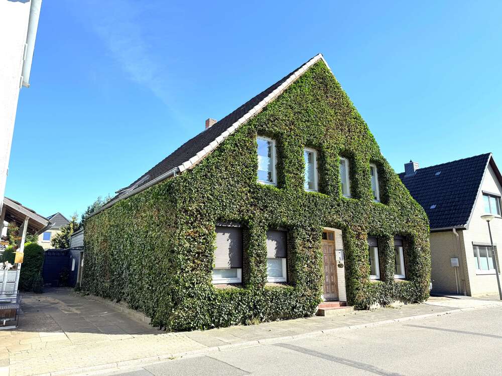 Thumbnail-Haus zum Kaufen in Bad Bramstedt 349.000,00 € 209 m²