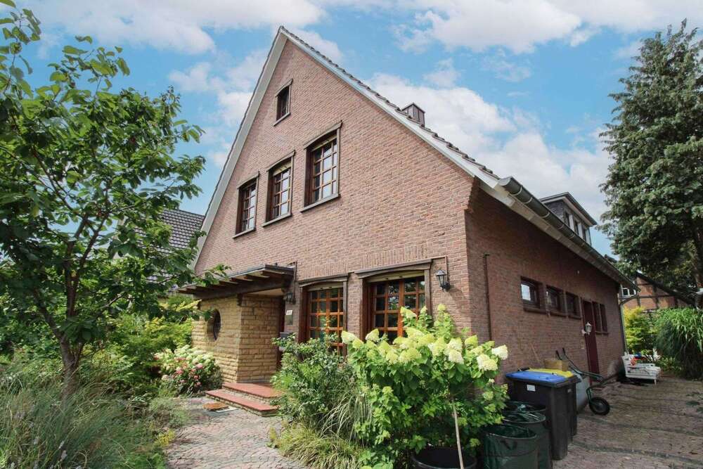 Thumbnail-Haus zum Kaufen in Geeste 269.000,00 € 192.07 m²
