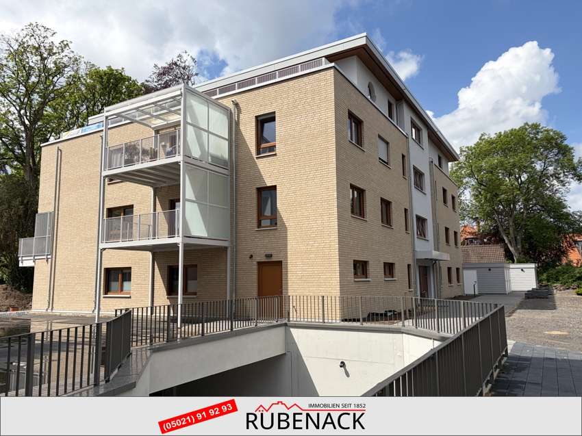 Thumbnail-Wohnung zum Mieten in NienburgWeser 1.935,00 € 144 m²