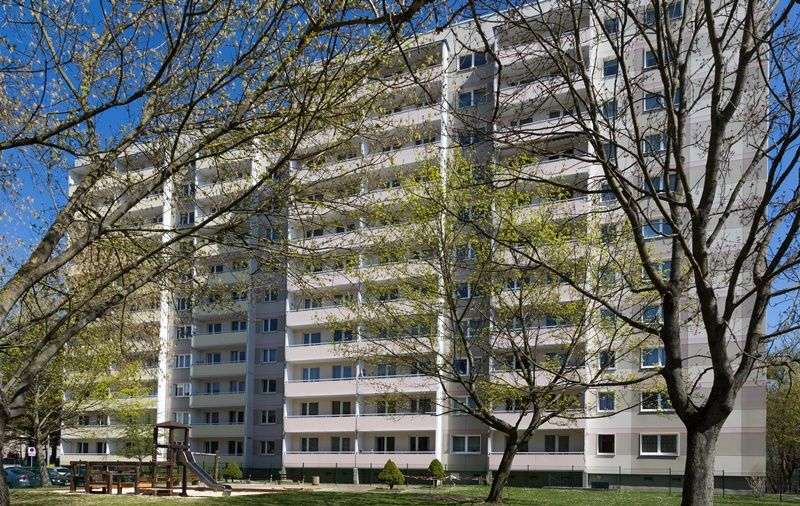 Thumbnail-Wohnung zum Mieten in Hermsdorf 360,00 € 60.25 m²