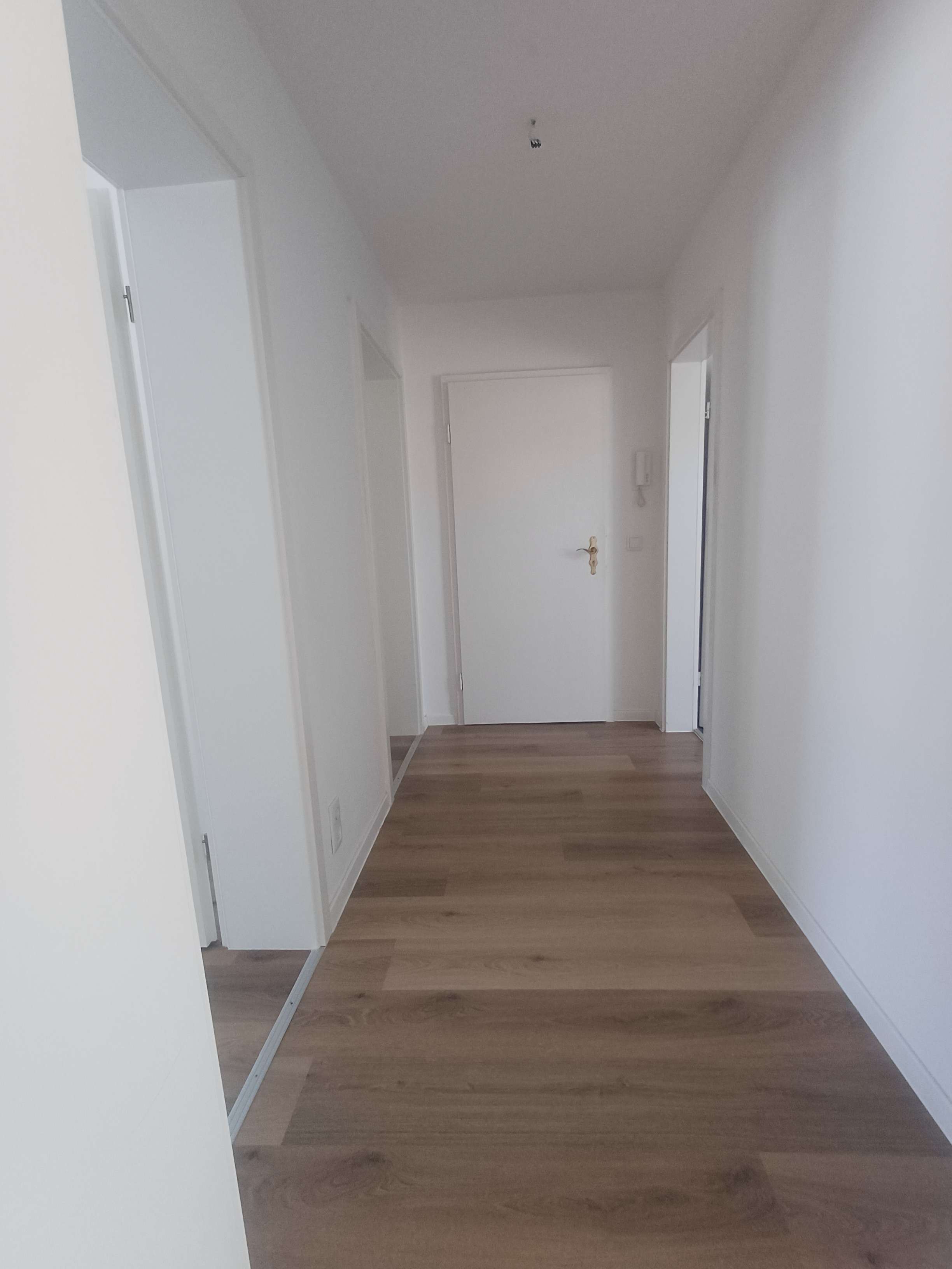 Thumbnail-Wohnung zum Mieten in Glauchau 499,00 € 89 m²