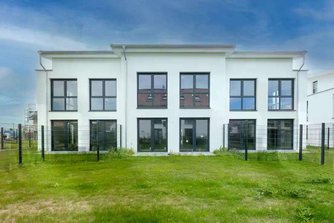 Thumbnail-Haus zum Mieten in Sarstedt 1.800,00 € 174.25 m²