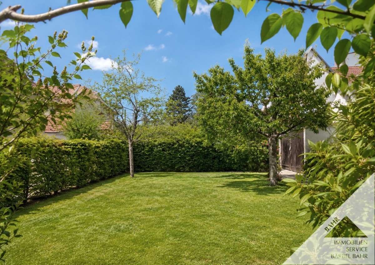 Thumbnail-Haus zum Kaufen in Stuttgart 1.500.000,00 € 235 m²