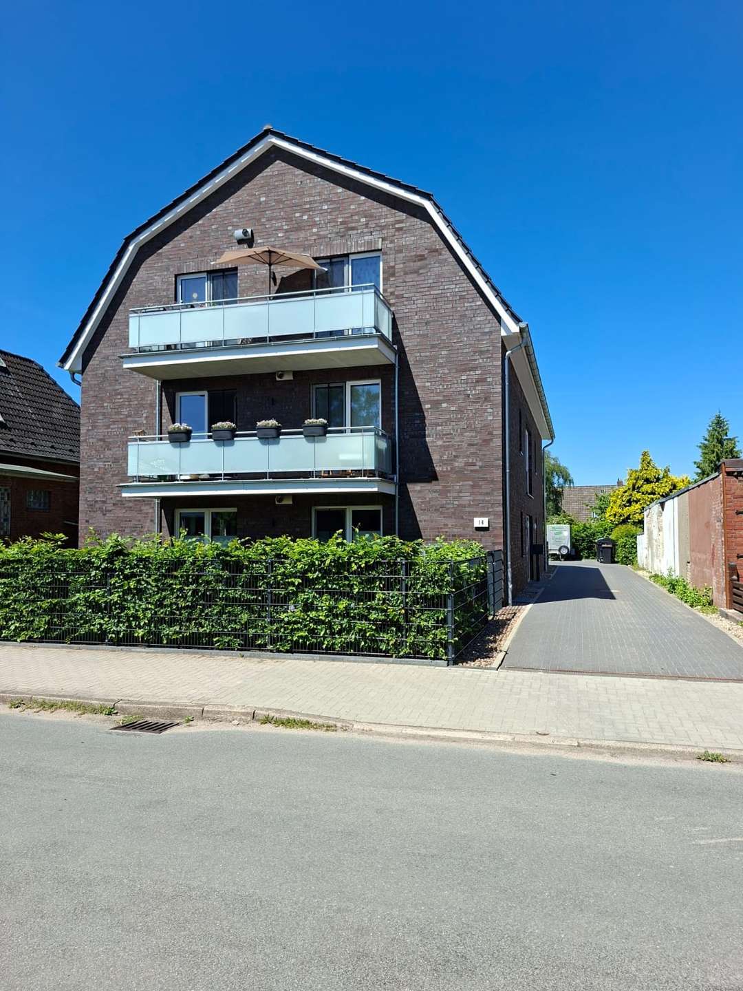 Thumbnail-Wohnung zum Kaufen in Wedel 439.000,00 € 81 m²