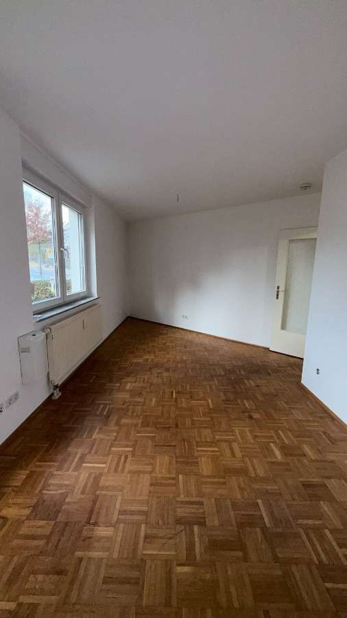 Thumbnail-Wohnung zum Mieten in Dresden 330,00 € 35.6 m²