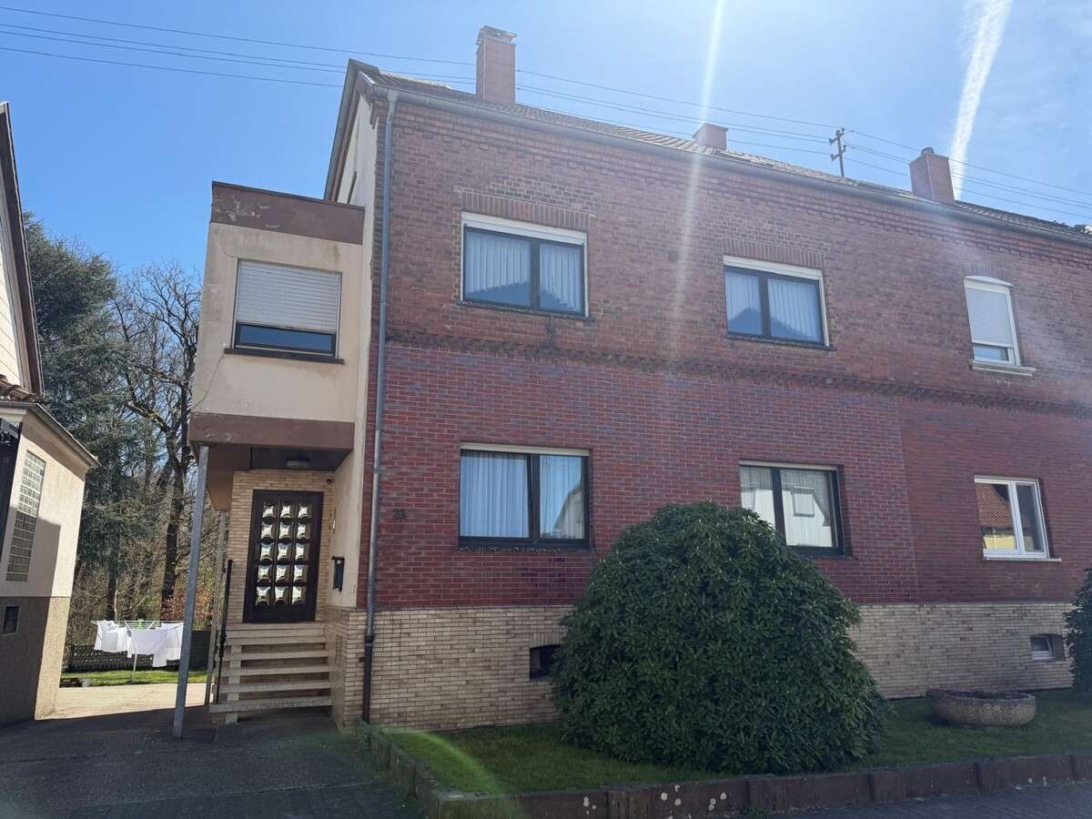 Thumbnail-Haus zum Kaufen in Püttlingen 239.000,00 € 208.28 m²