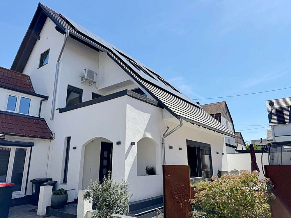 Thumbnail-Haus zum Kaufen in Karlsruhe 1.400.000,00 € 470 m²