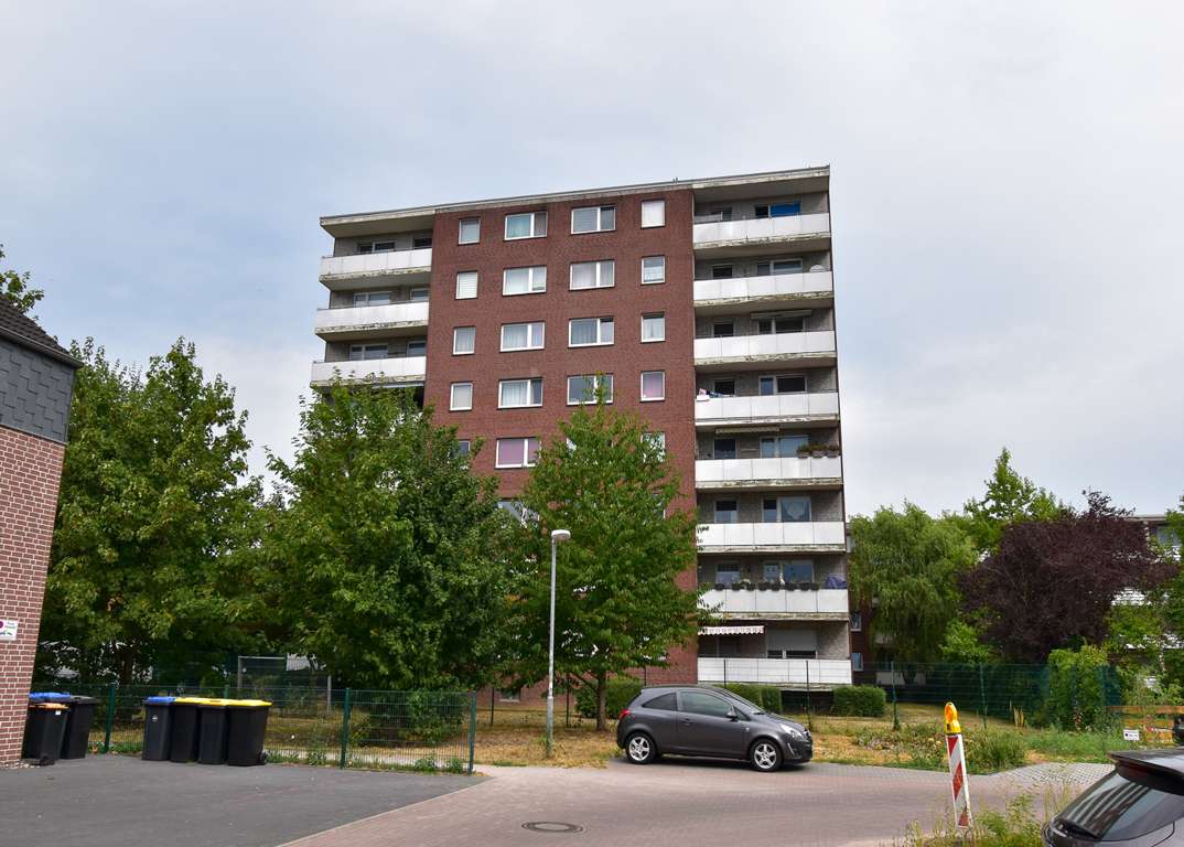 Thumbnail-Wohnung zum Kaufen in Voerde (Niederrhein) 99.000,00 € 76 m²