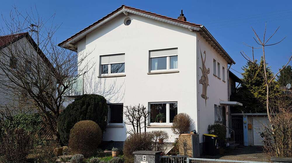 Thumbnail-Haus zum Kaufen in Wiesbaden 649.000,00 € 198 m²