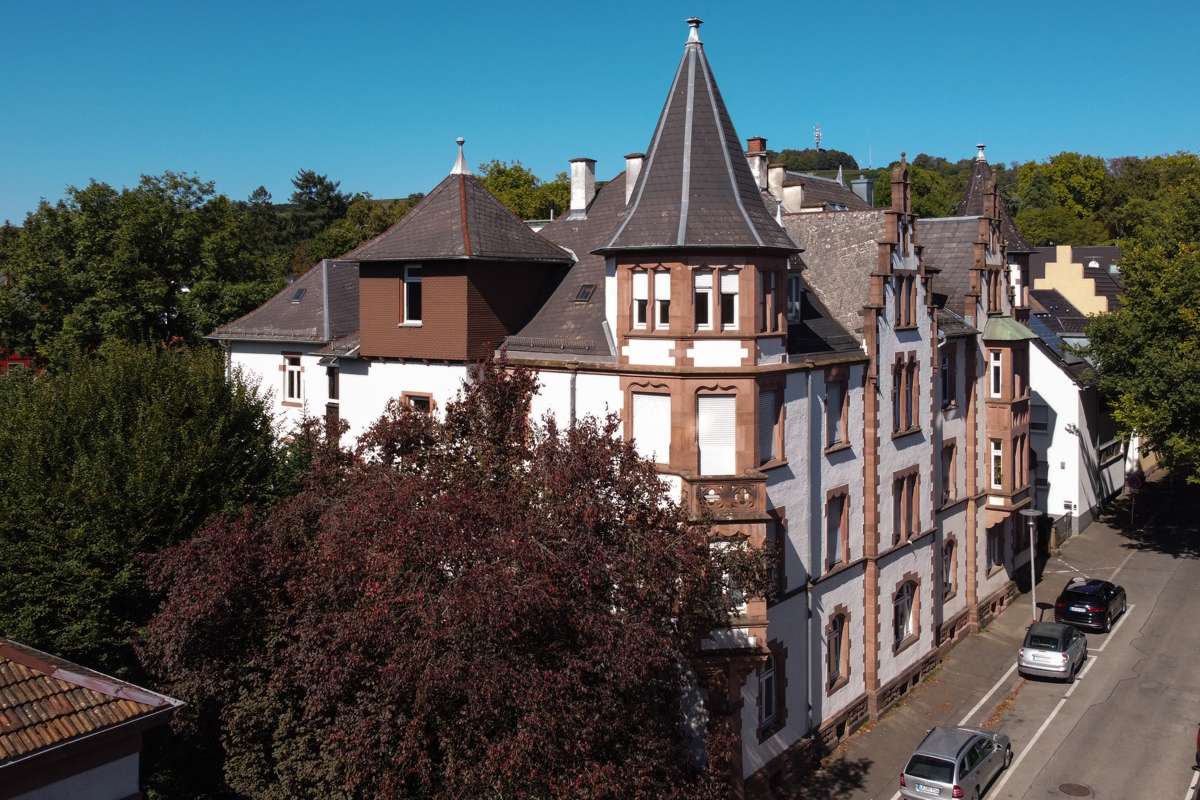 Thumbnail-Haus zum Kaufen in LahrSchwarzwald 978.500,00 € 719.4 m²
