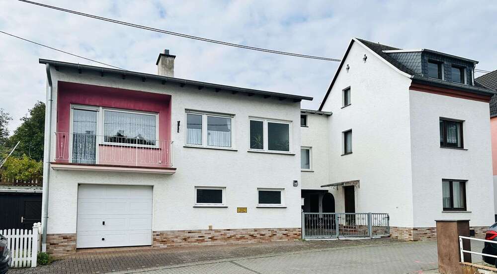 Thumbnail-Haus zum Kaufen in Koblenz 295.000,00 € 156.69 m²