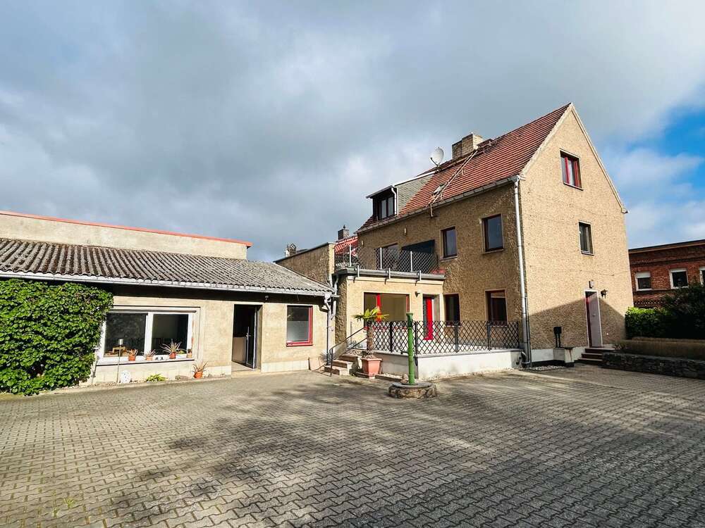 Thumbnail-Haus zum Kaufen in Putlitz 210.000,00 € 175 m²
