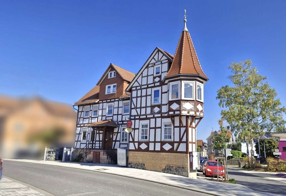 Thumbnail-Haus zum Kaufen in Ebsdorfergrund 349.000,00 € 252 m²