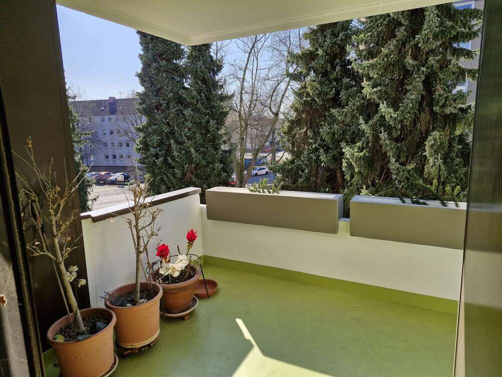 Thumbnail-Wohnung zum Kaufen in Köln Bilderstöckchen 284.000,00 € 68 m²