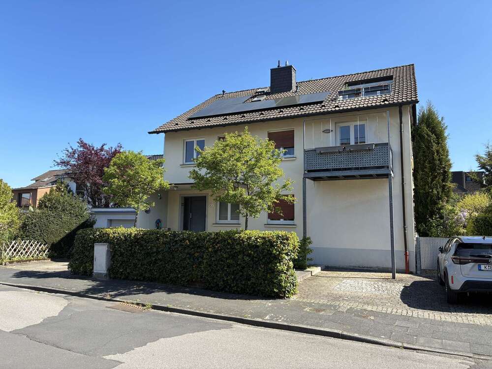 Thumbnail-Haus zum Kaufen in Bergisch Gladbach 875.000,00 € 265 m²