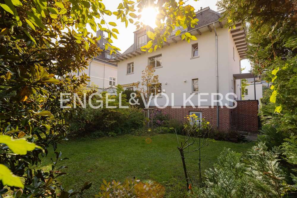 Thumbnail-Haus zum Kaufen in Frankfurt am Main 1.990.000,00 € 235 m²
