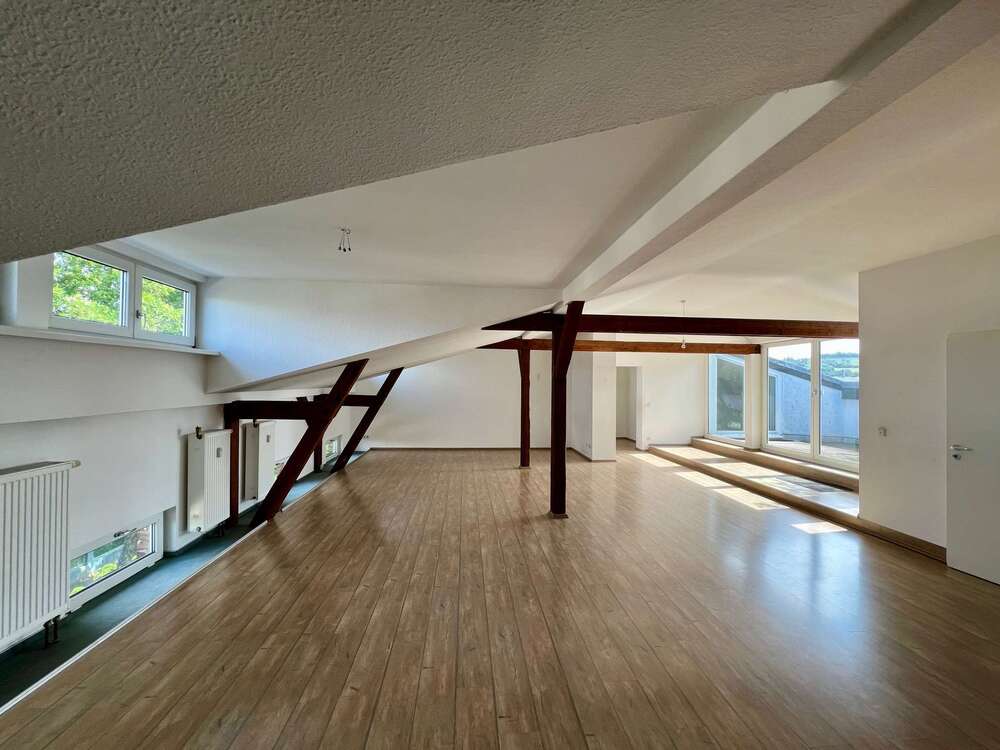 Thumbnail-Wohnung zum Mieten in Groß-Umstadt 1.350,00 € 160 m²