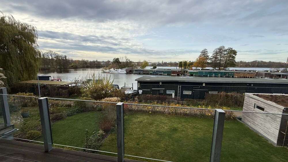 Thumbnail-Wohnung zum Kaufen in Schwerin 469.000,00 € 110.74 m²