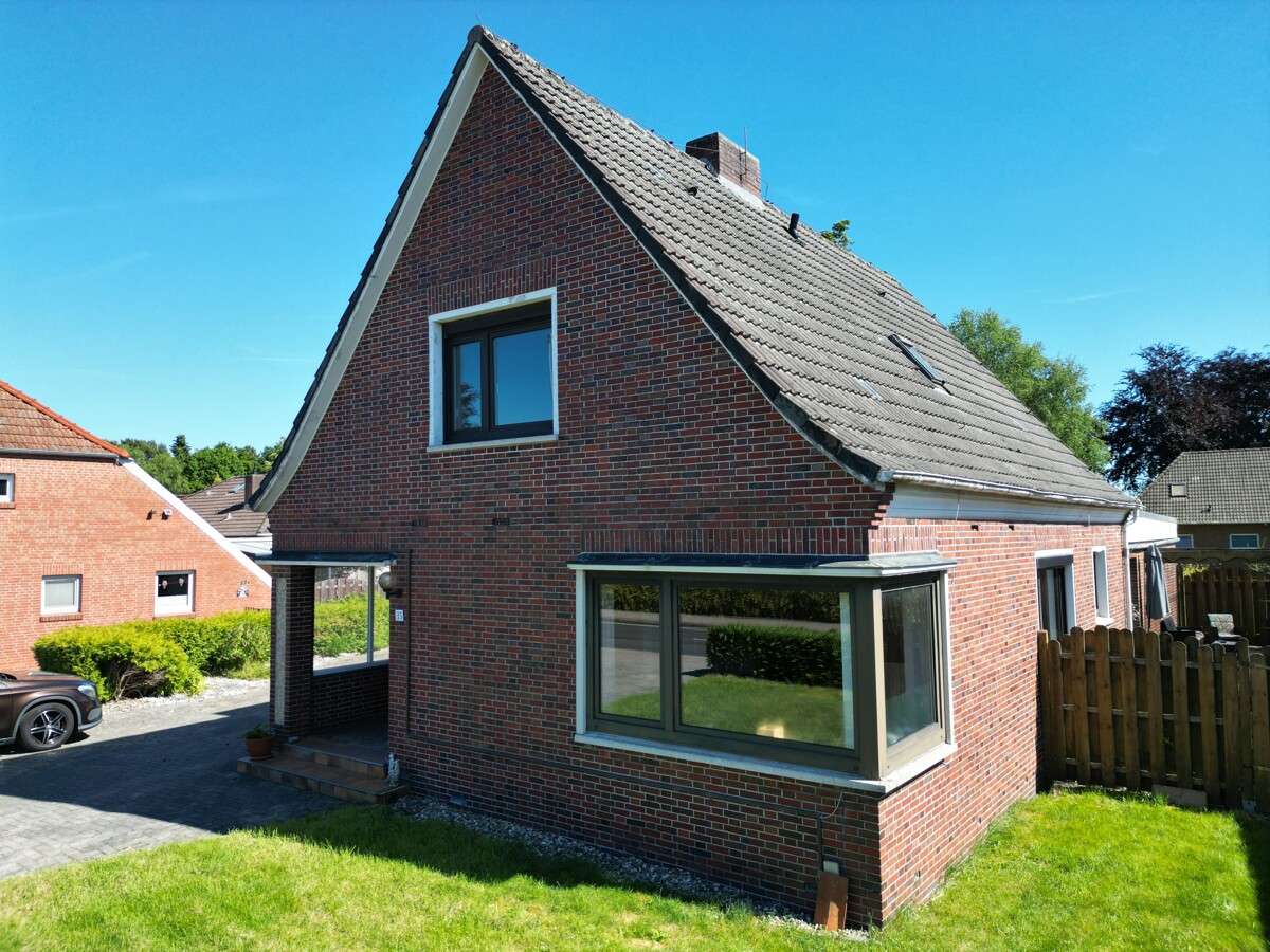 Thumbnail-Haus zum Kaufen in Moormerland 219.000,00 € 169 m²
