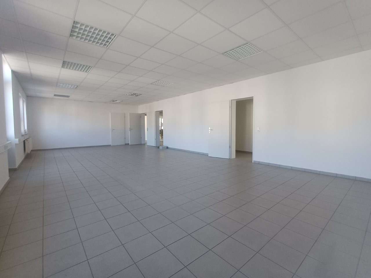 Thumbnail-Büro in Zwickau 1.199,00 € 140 m²