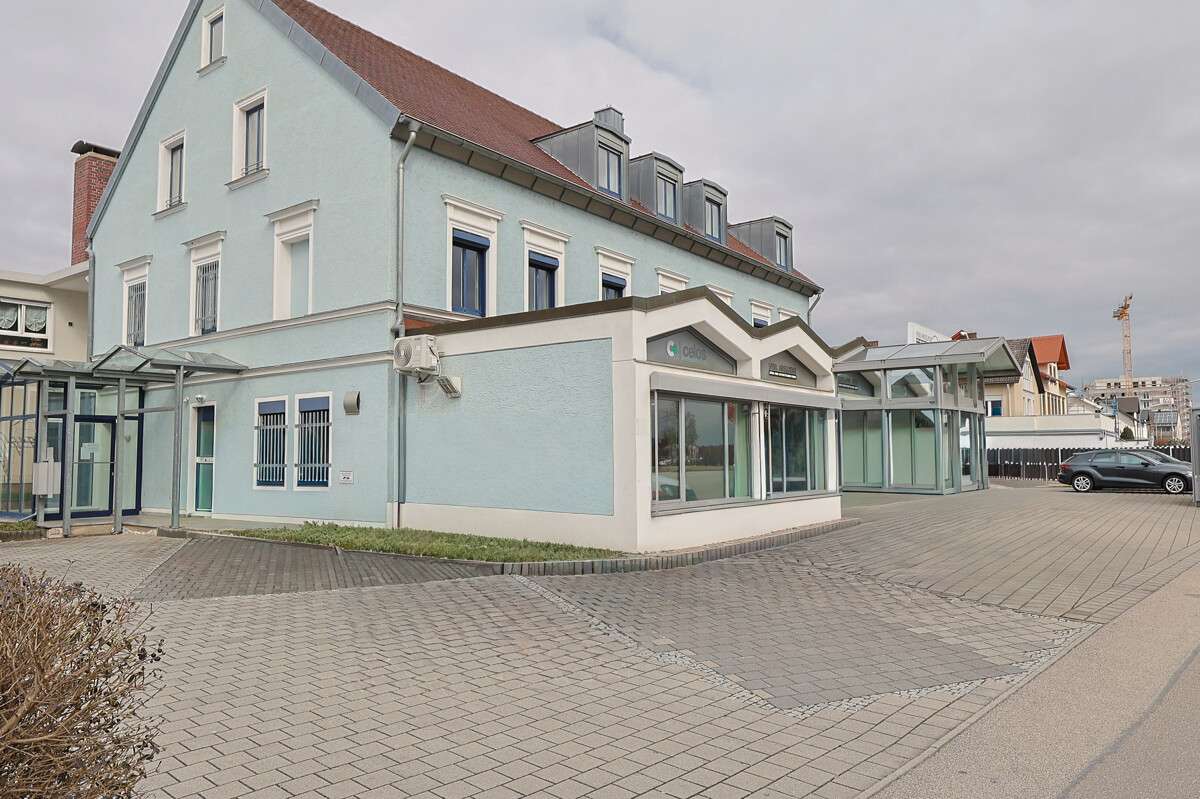 Thumbnail-Wohnung zum Mieten in Ingolstadt 900,00 € 82.61 m²