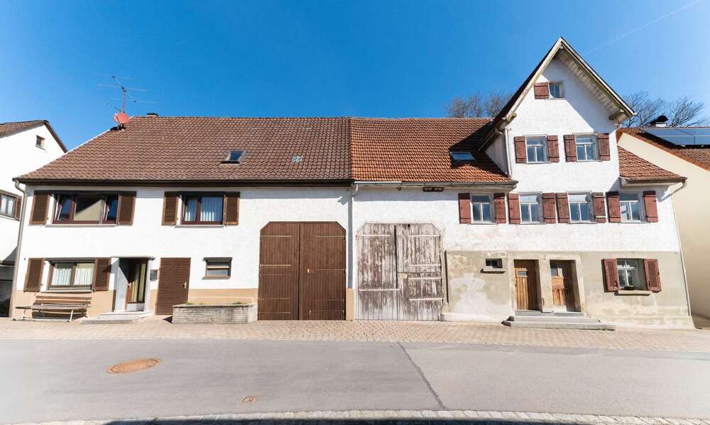 Thumbnail-Haus zum Kaufen in Haiterbach 289.000,00 € 110 m²