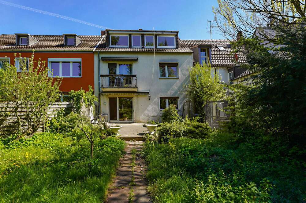 Thumbnail-Haus zum Kaufen in Düsseldorf 750.000,00 € 171 m²