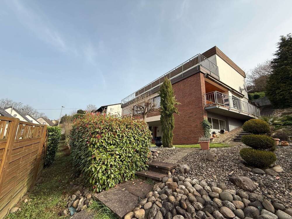 Thumbnail-Haus zum Kaufen in Dillingen, Diefflen 328.000,00 € 180 m²