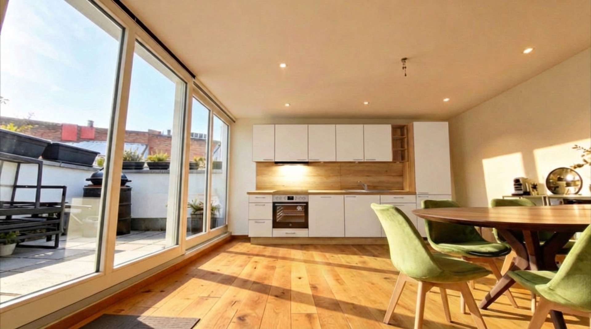 Thumbnail-Wohnung zum Mieten in Augsburg 705,00 € 112 m²