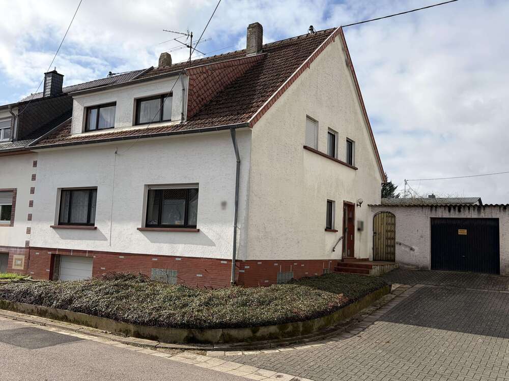 Thumbnail-Haus zum Kaufen in Wallerfangen 160.000,00 € 140 m²