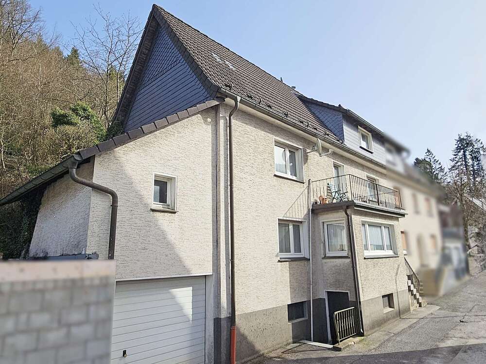 Thumbnail-Haus zum Kaufen in Sundern (Sauerland) 82.000,00 € 150 m²