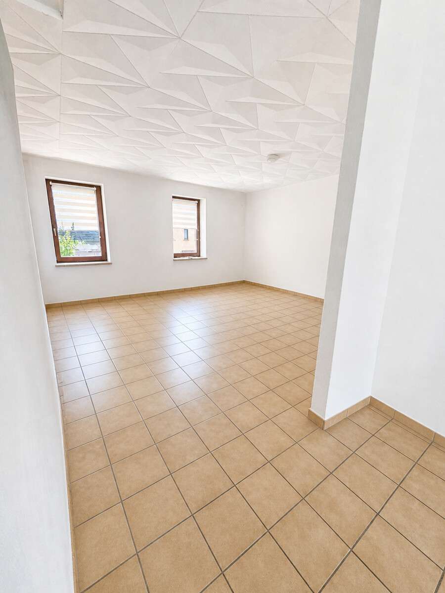 Thumbnail-Wohnung zum Kaufen in Großrosseln 199.999,00 € 214.07 m²