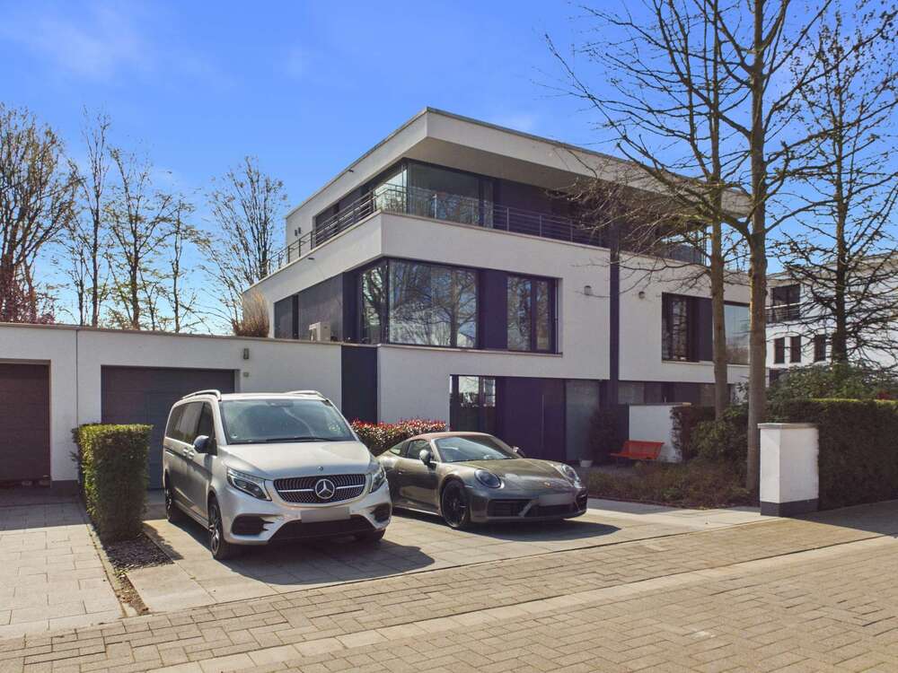 Thumbnail-Haus zum Kaufen in Köln 2.950.000,00 € 284 m²