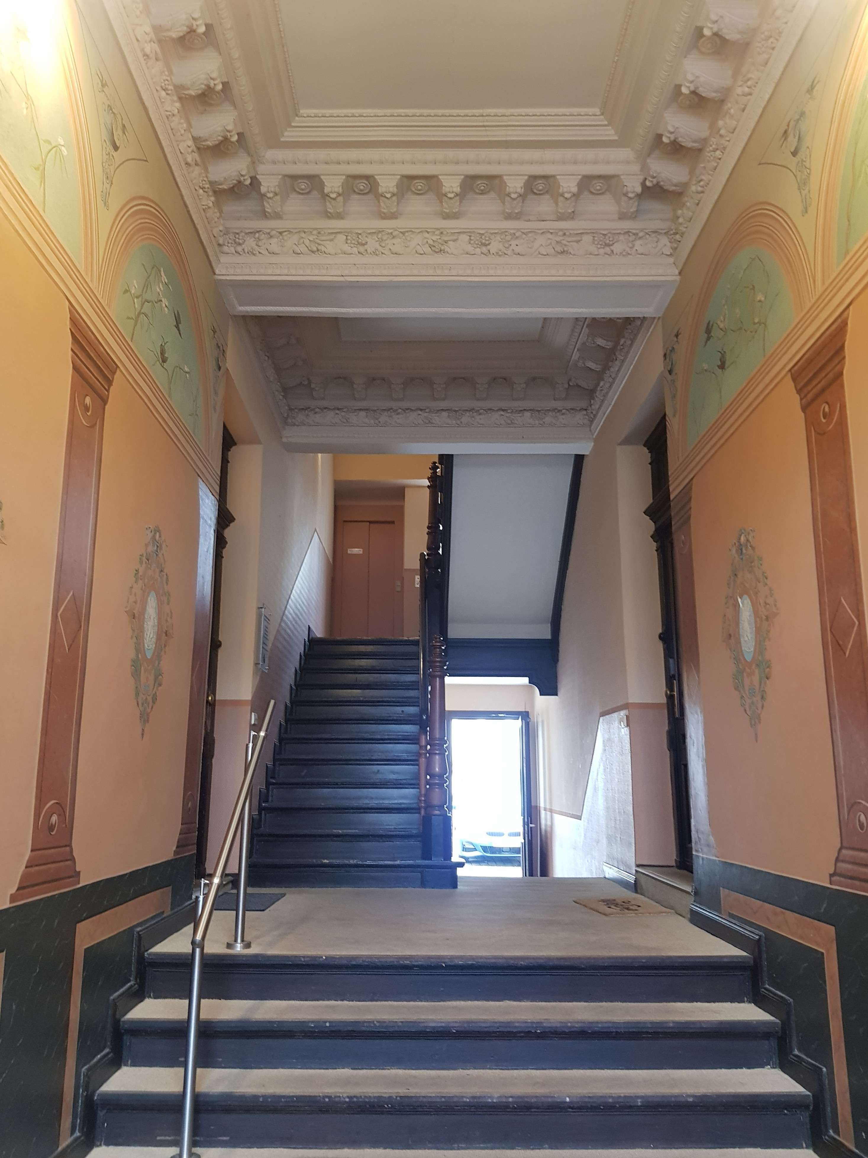 Thumbnail-Wohnung zum Mieten in Magdeburg 1.100,00 € 105 m²