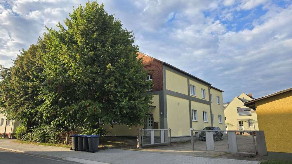 Thumbnail-Haus zum Kaufen in Golßen 1.475.000,00 € 851.45 m²