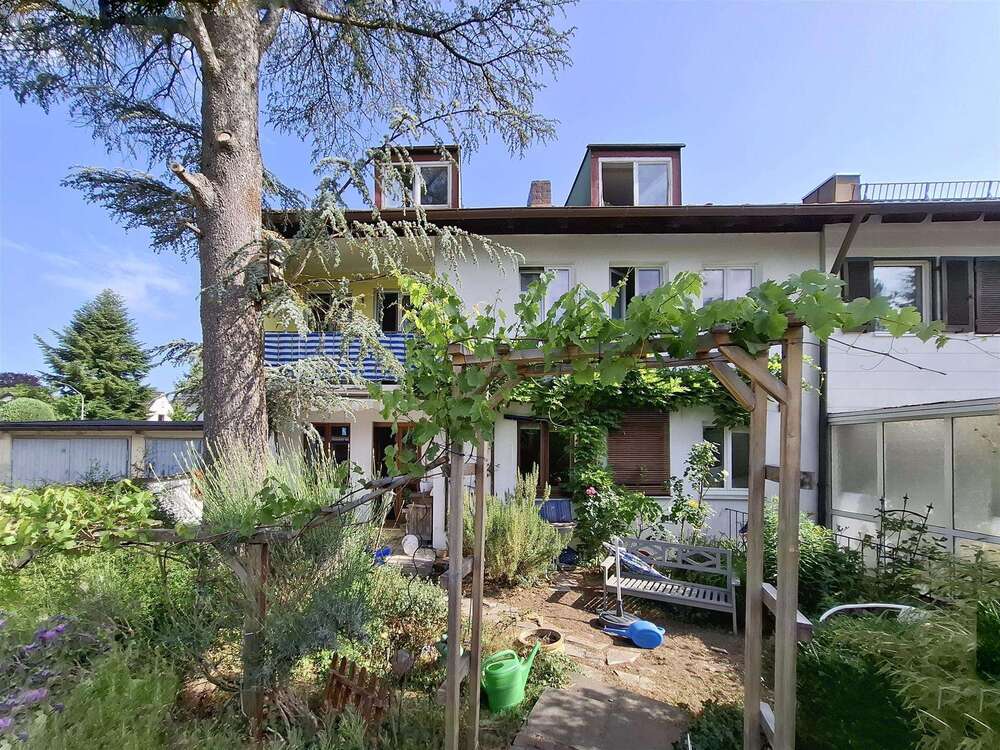 Thumbnail-Haus zum Kaufen in München 795.000,00 € 102.26 m²