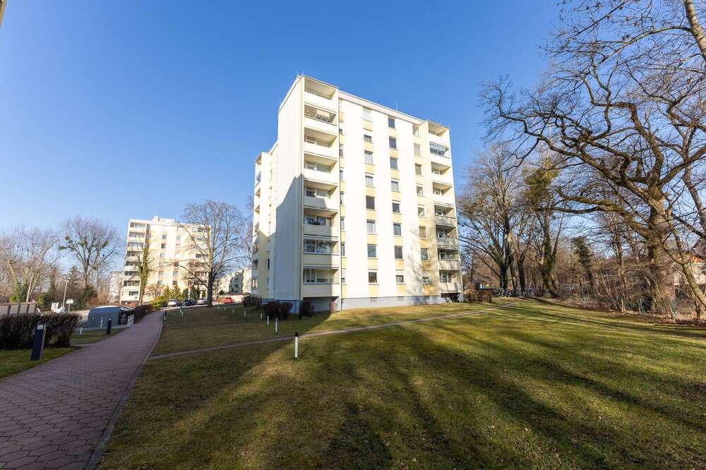 Thumbnail-Wohnung zum Kaufen in Karlsfeld 340.000,00 € 62 m²