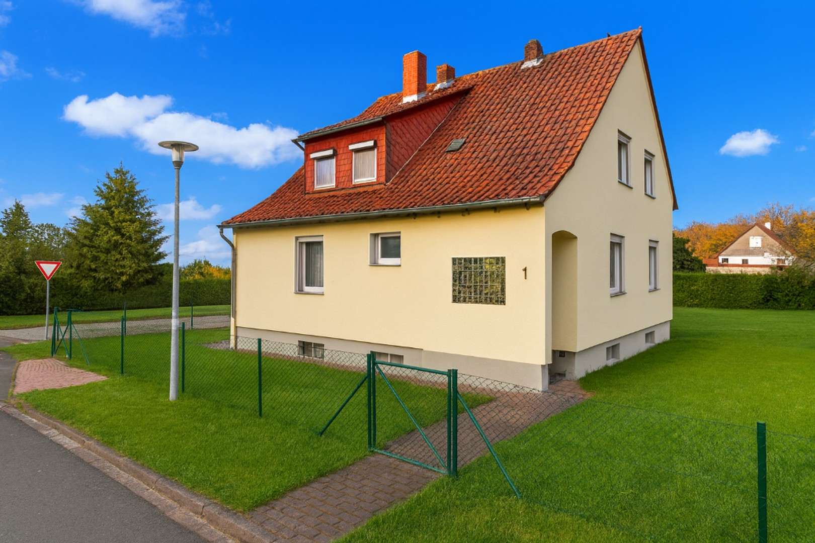 Thumbnail-Haus zum Kaufen in Lehre 319.000,00 € 141 m²