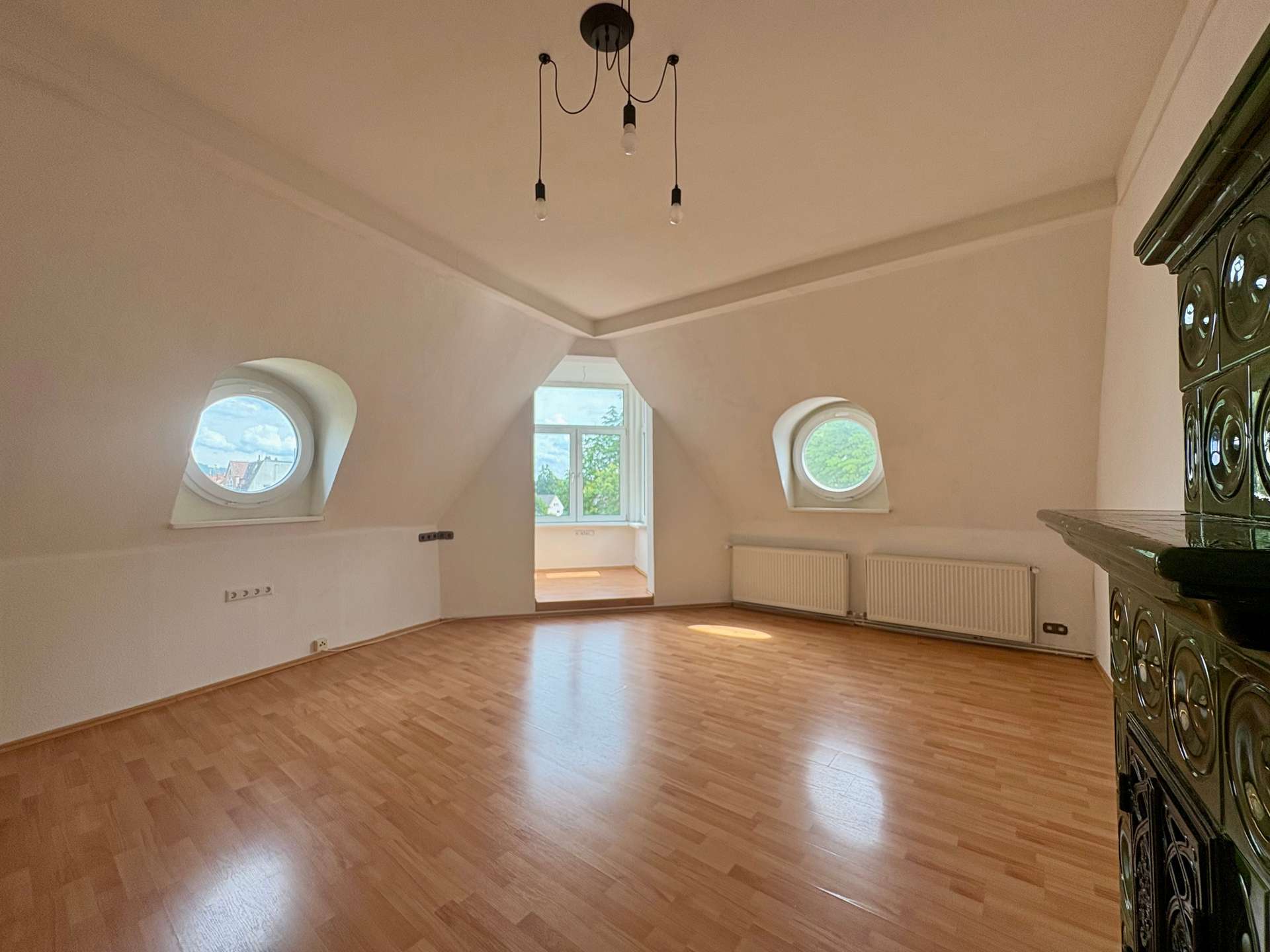 Thumbnail-Wohnung zum Mieten in Hameln 750,00 € 110 m²