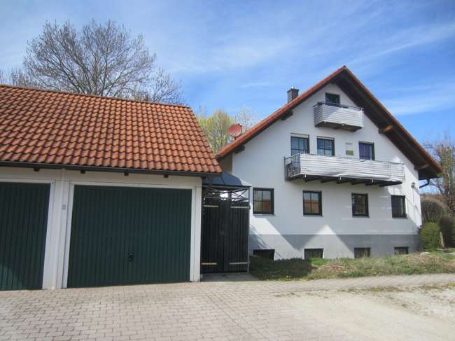 Thumbnail-Haus zum Kaufen in Essenbach-Mirskofen 739.000,00 € 284 m²