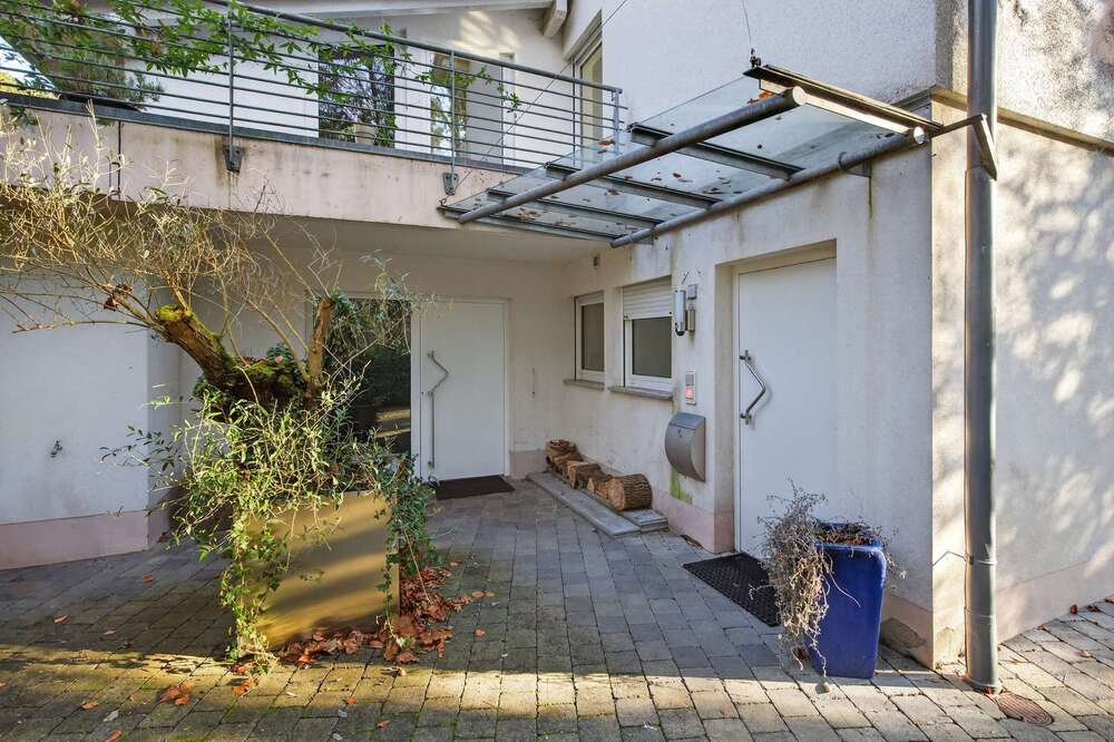 Thumbnail-Haus zum Kaufen in Karlsruhe 1.290.000,00 € 343 m²