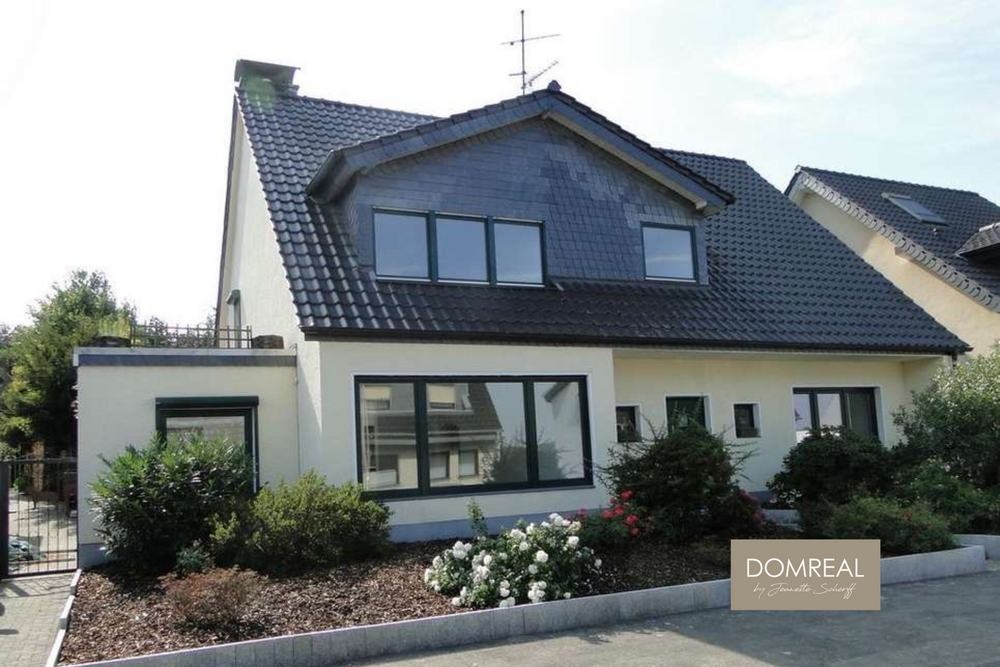 Thumbnail-Haus zum Kaufen in Dormagen 660.000,00 € 247.43 m²