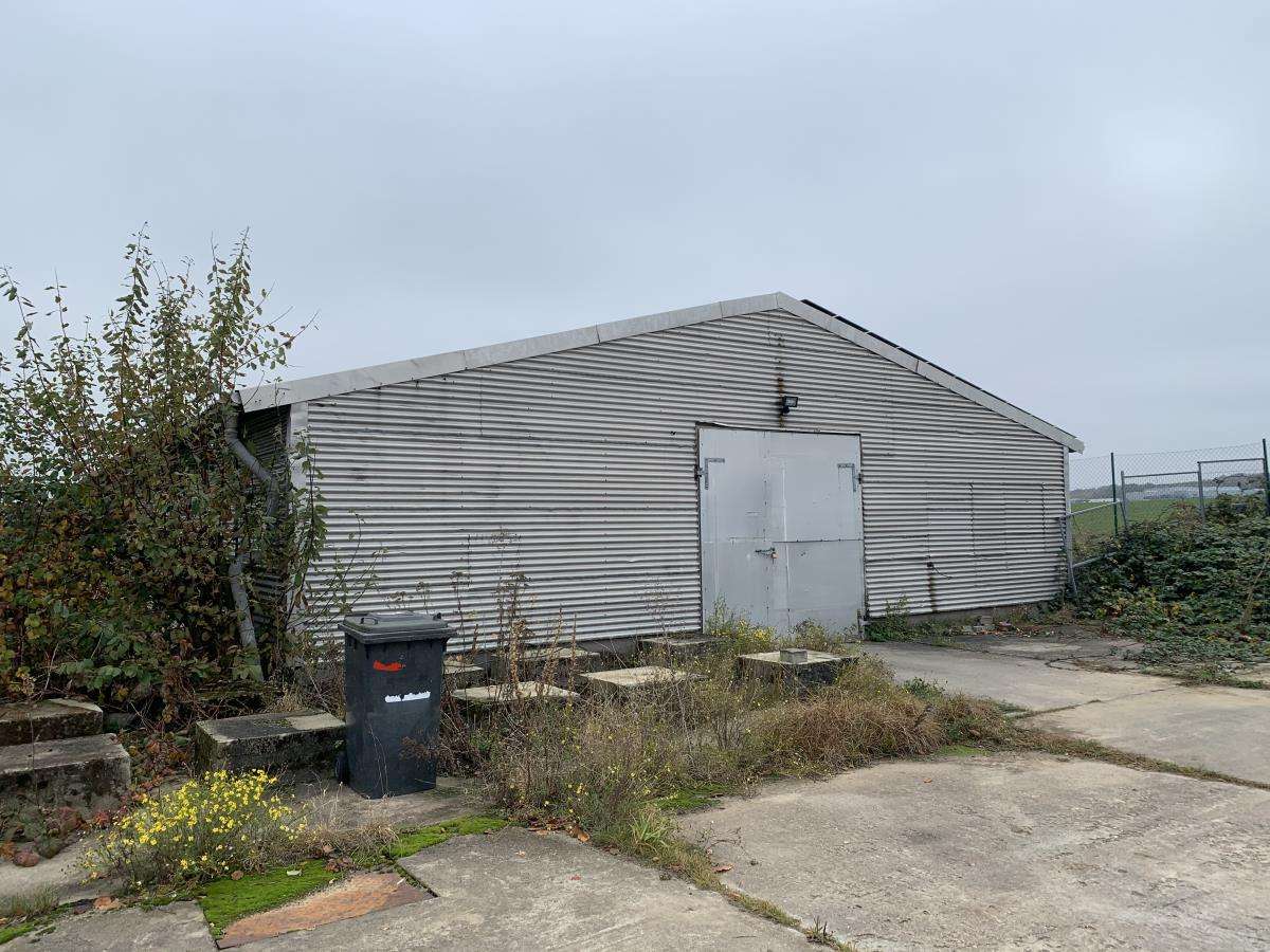 Thumbnail-Halle in Klipphausen 3.000,00 € 1000 m²