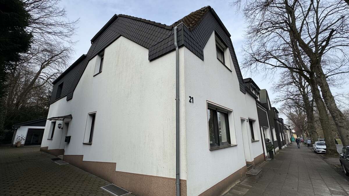 Thumbnail-Haus zum Kaufen in Essen Borbeck-Mitte 449.000,00 € 200 m²