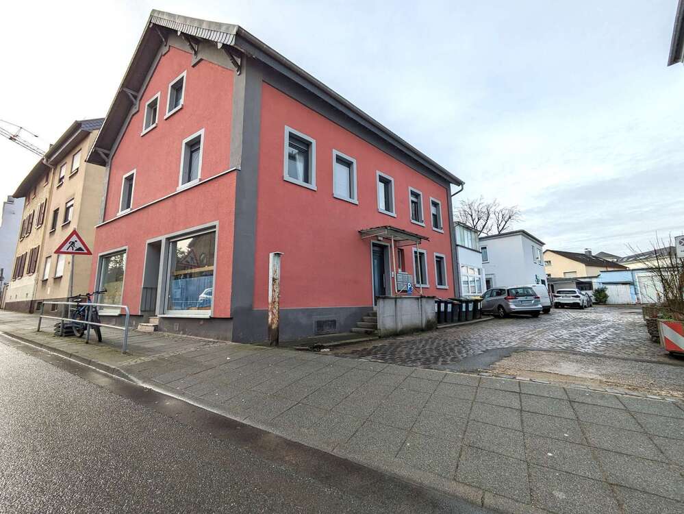 Thumbnail-Haus zum Kaufen in Frankfurt am Main 1.300.000,00 € 293 m²