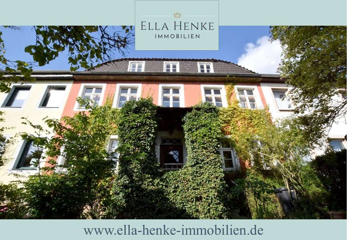 Thumbnail-Haus zum Kaufen in Helmstedt 250.000,00 € 210 m²