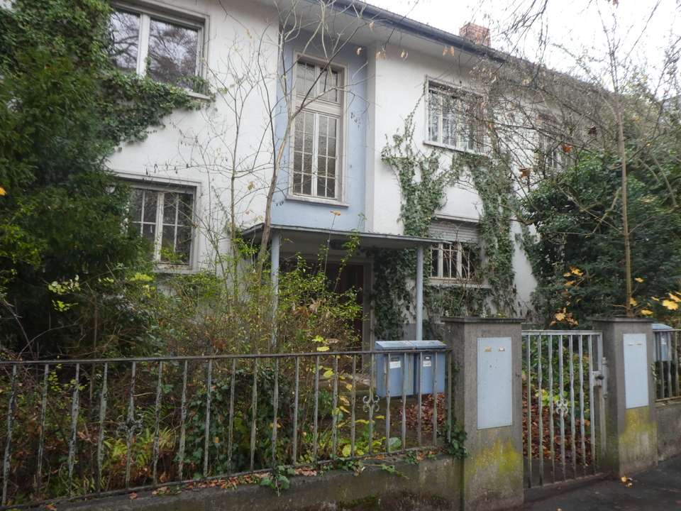 Thumbnail-Grundstück zu verkaufen in Oberursel 1.600.000,00 € 910 m²