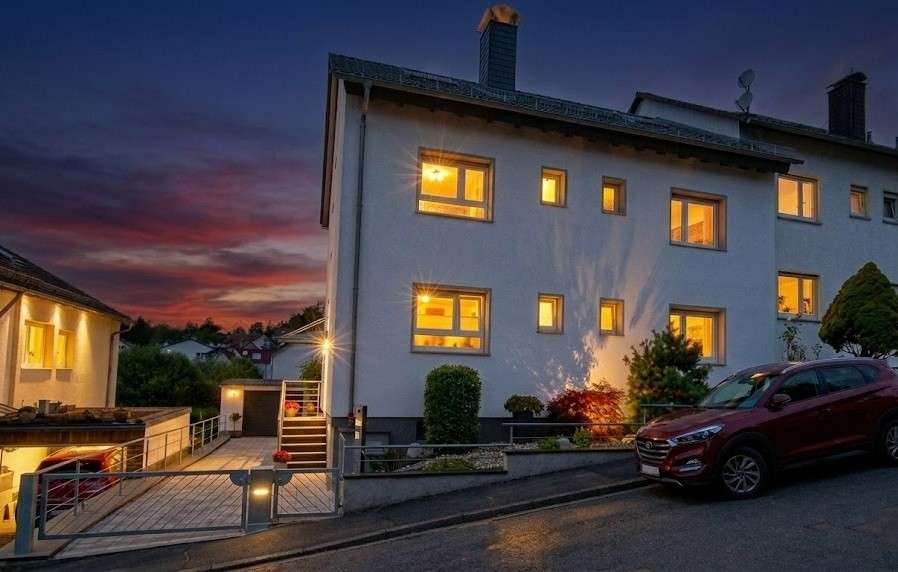 Thumbnail-Haus zum Kaufen in Wiesbaden 699.600,00 € 164 m²