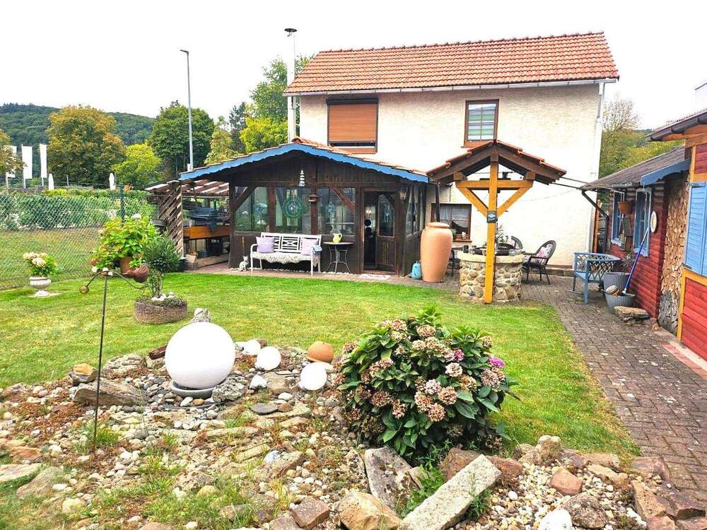 Thumbnail-Haus zum Kaufen in Hann. Münden 299.000,00 € 306 m²