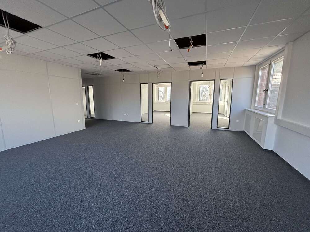 Thumbnail-Büro in Bretten 5.238,00 € 485 m²